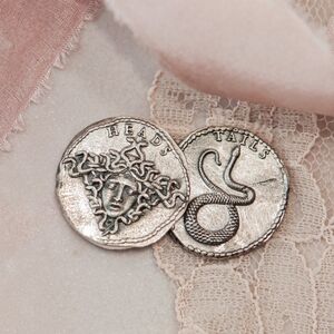 Medusa Decision-Making Coin